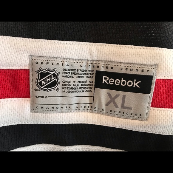 Autographed Bobby Hull Jersey #9 - Picture 2 of 5